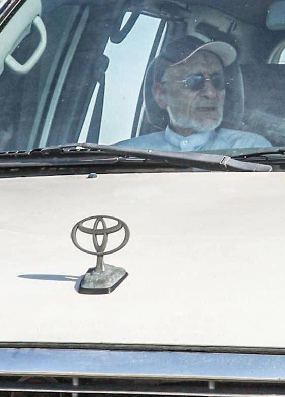 عکس/ مصطفی میرسلیم لندکروز سوار شد!