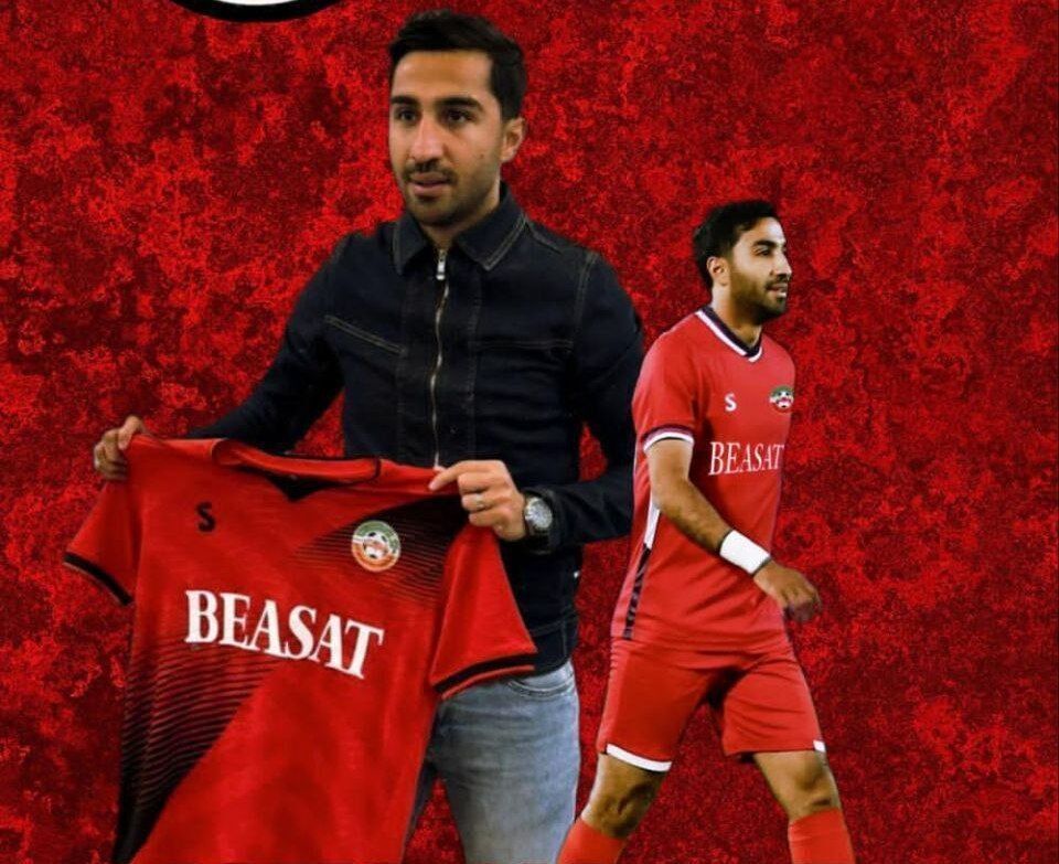 عکس/ وینگر سابق استقلال در لیگ یک! عکس/ وینگر سابق استقلال در لیگ یک!