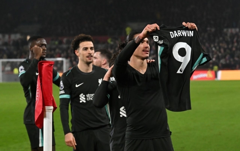 عکس/ تقلید خوشحالی خاص مسی توسط داروین نونیز