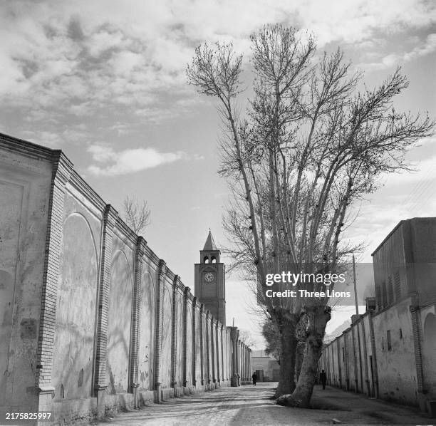 عکس/ سال ۱۳۲۷؛ نمای بیرونی کلیسای وانک در اصفهان عکس/ سال ۱۳۲۷؛ نمای بیرونی کلیسای وانک در اصفهان