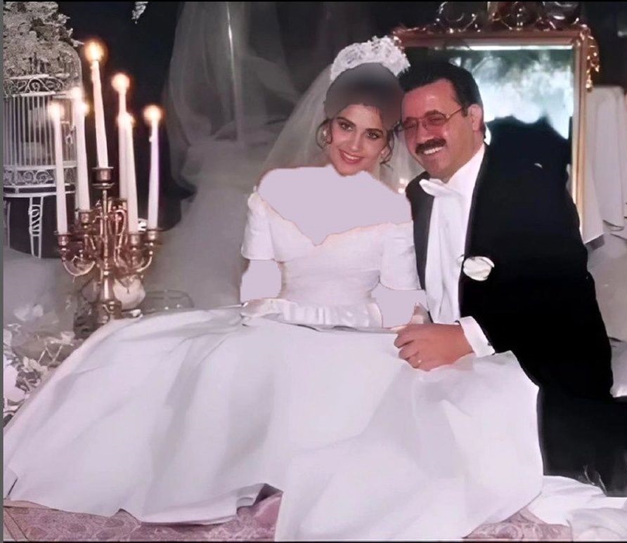 عکس/مراسم عروسی «نصرالله معین و همسر دوم اش پانته آ»؛ سال ۱۳۷۸ عکس/مراسم عروسی «نصرالله معین و همسر دوم اش پانته آ»؛ سال ۱۳۷۸