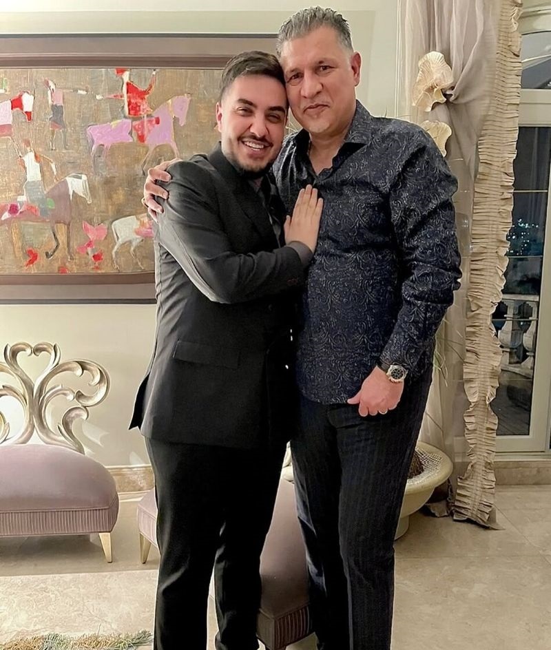 عکس/ آرون افشار مهمان ویژه خونه علی دایی شد عکس/ آرون افشار مهمان ویژه خونه علی دایی شد