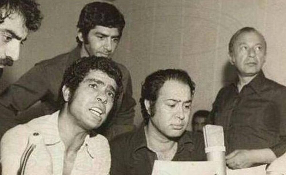 عکس/فرامرز قریبیان، بهروز وثوقی، علی کسمایی، حسین عرفانی و مسعود کیمیایی در یک قاب عکس/فرامرز قریبیان، بهروز وثوقی، علی کسمایی، حسین عرفانی و مسعود کیمیایی در یک قاب