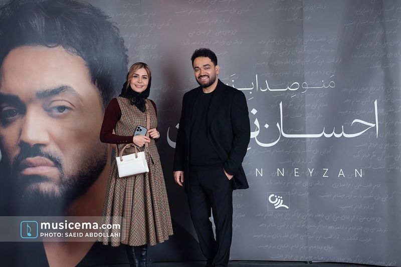 عکس/پوشش و استایل خانم مجری تلویزیون در یک کنسرت!