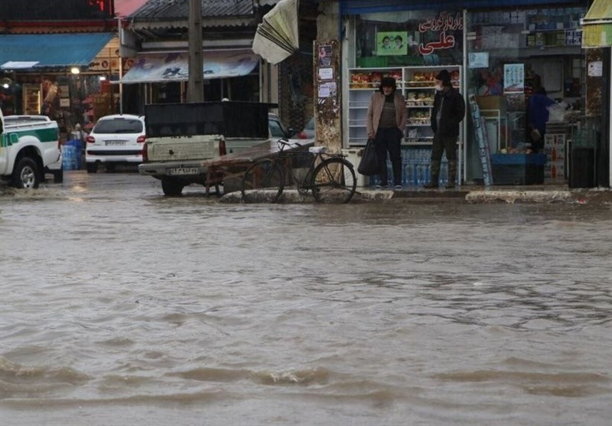 رشت زیر آب رفت‌ + عکس