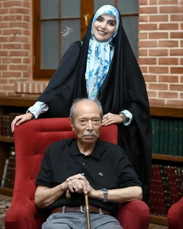 عکس/چهره «مژده لواسانی» کنار استاد علی نصیریان