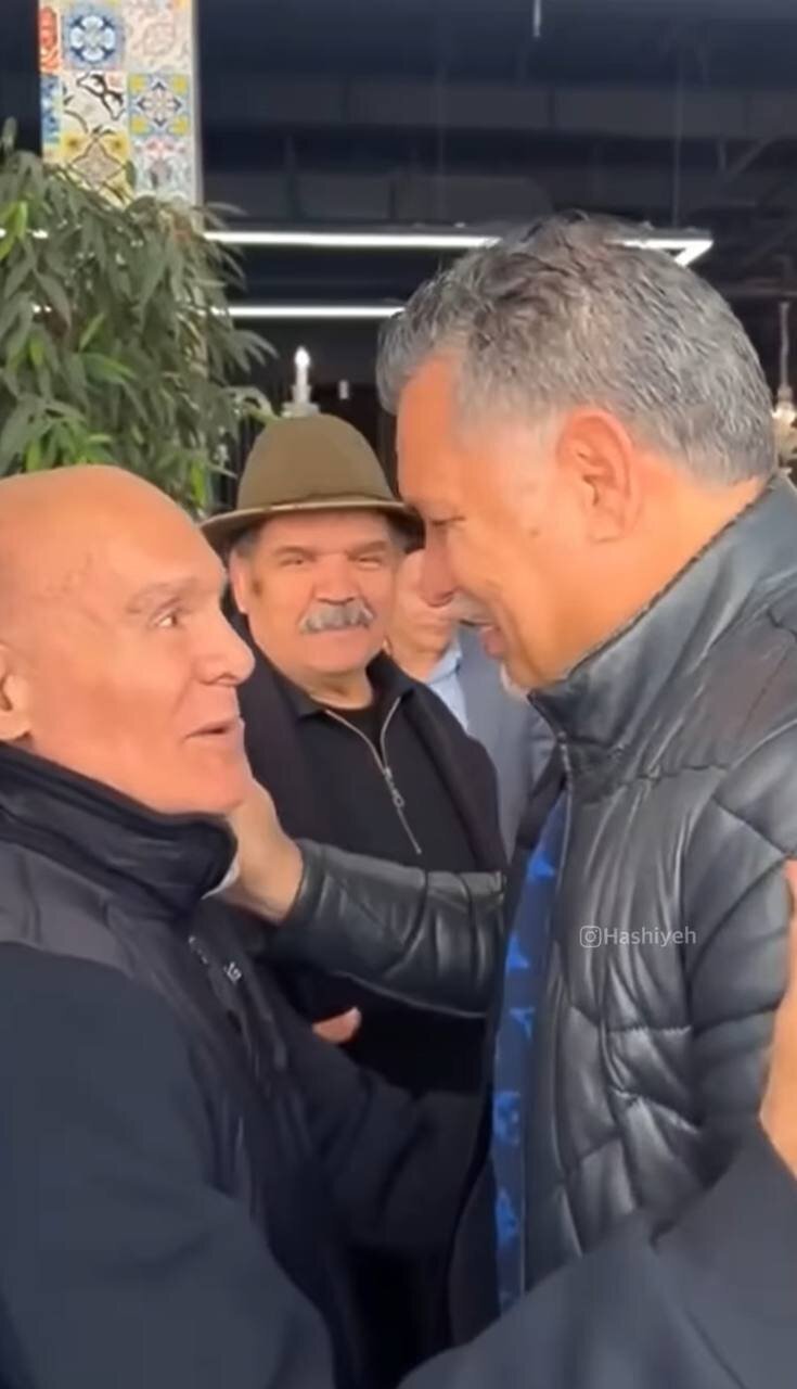 عکس صمیمی علی دایی و جمشید هاشم‌پور