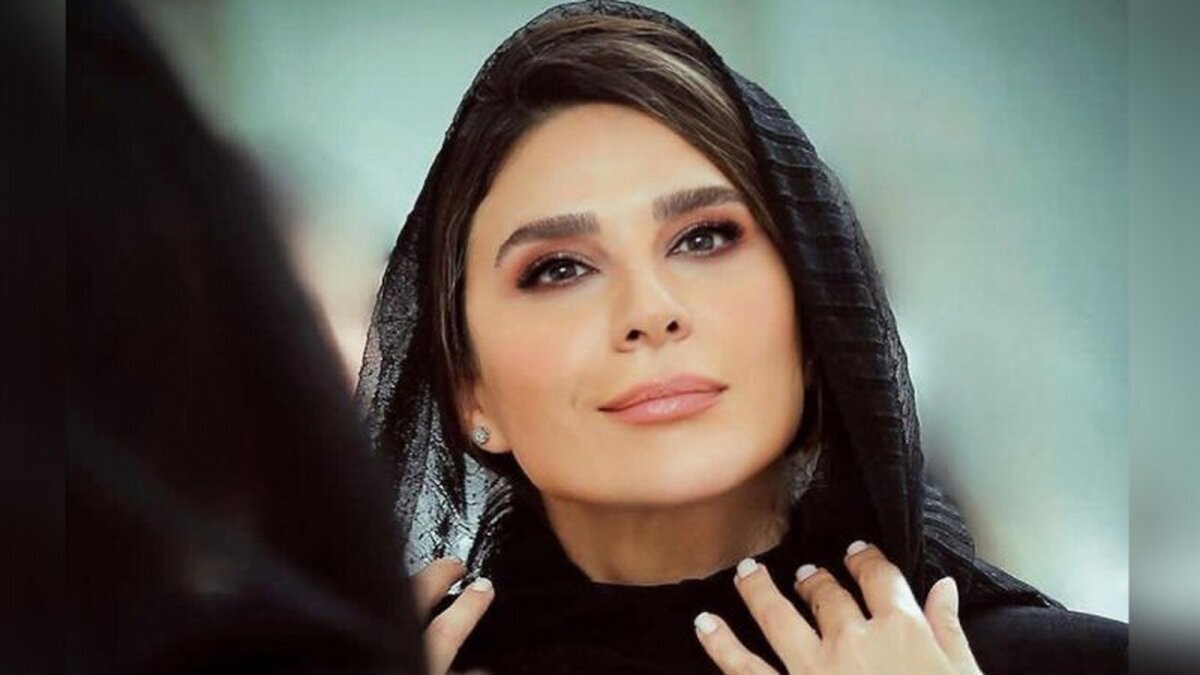 عکس/تصویر زیرخاکی از سحر دولتشاهی در سال 1385