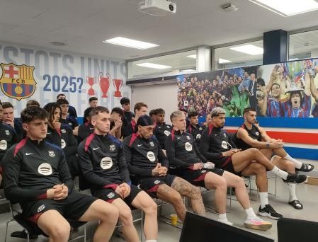 عکس/ تورام به ستارههای بارسا درس زندگی داد! عکس/ تورام به ستارههای بارسا درس زندگی داد!