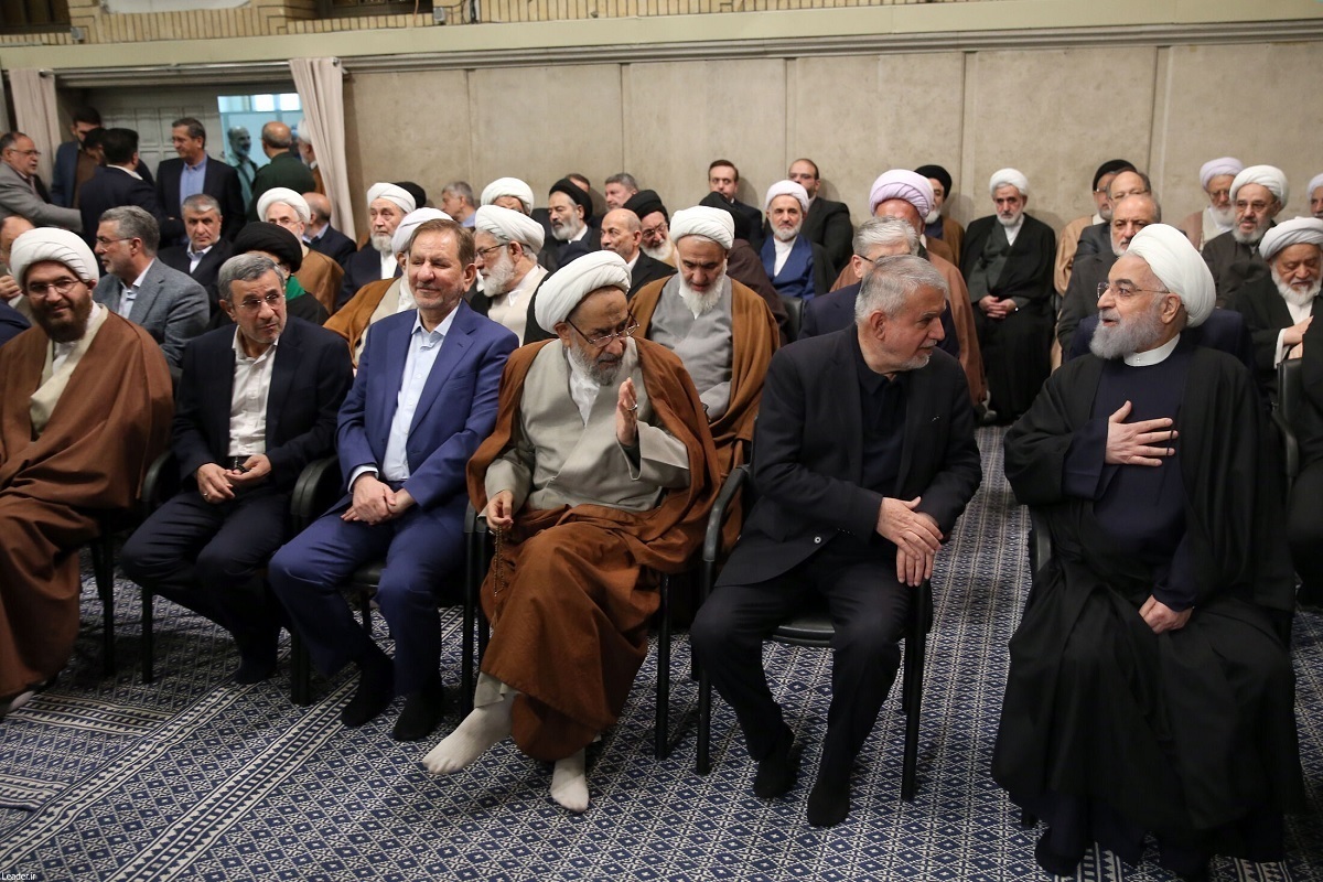 عکس/ حسن روحانی در دیدار مسئولان نظام با رهبر انقلاب