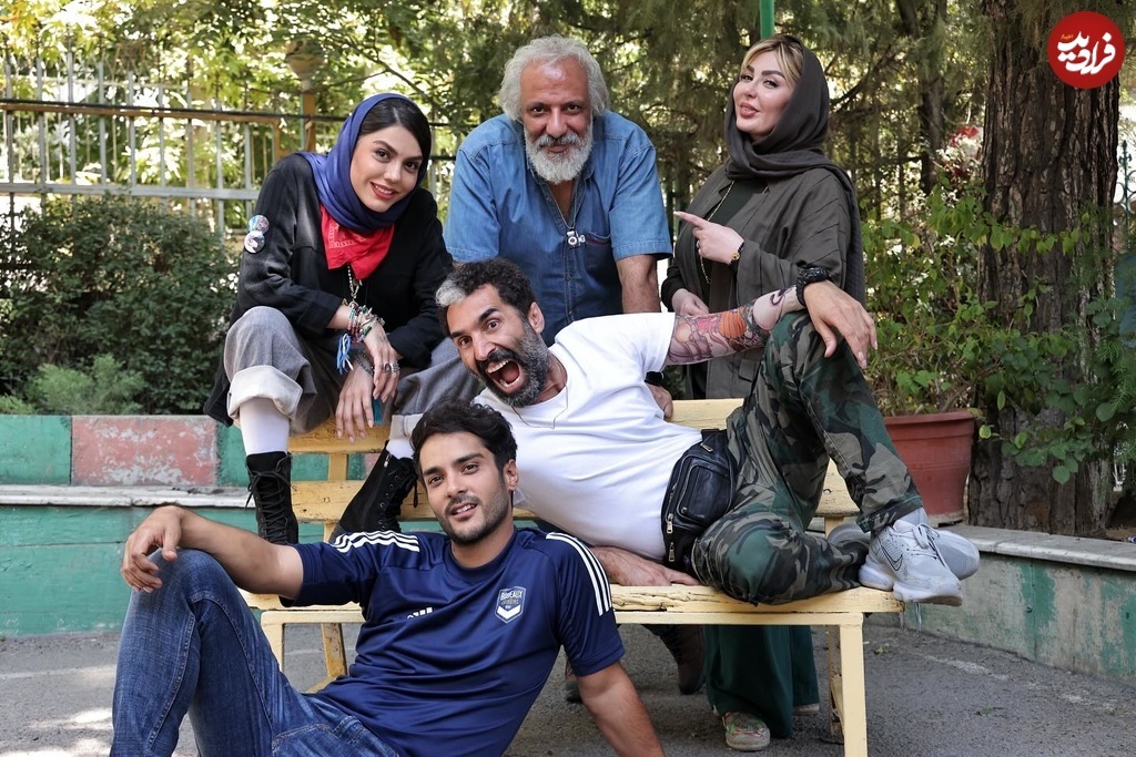 عکس/ «امیر جعفری، آزاده، ساعد، نیوشا و هادی کاظمی» در پشت صحنه فیلم پول و پارتی