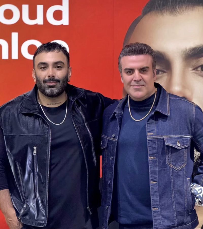 عکسی از بهرنگ علوی و مسعود صادقلو