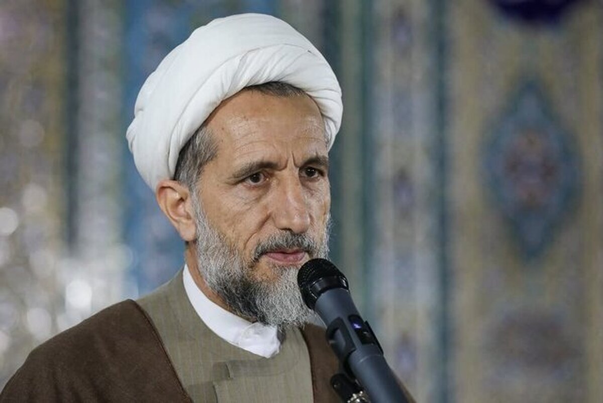 دفاع امام جمعه قزوین از استیضاح وزیر اقتصاد