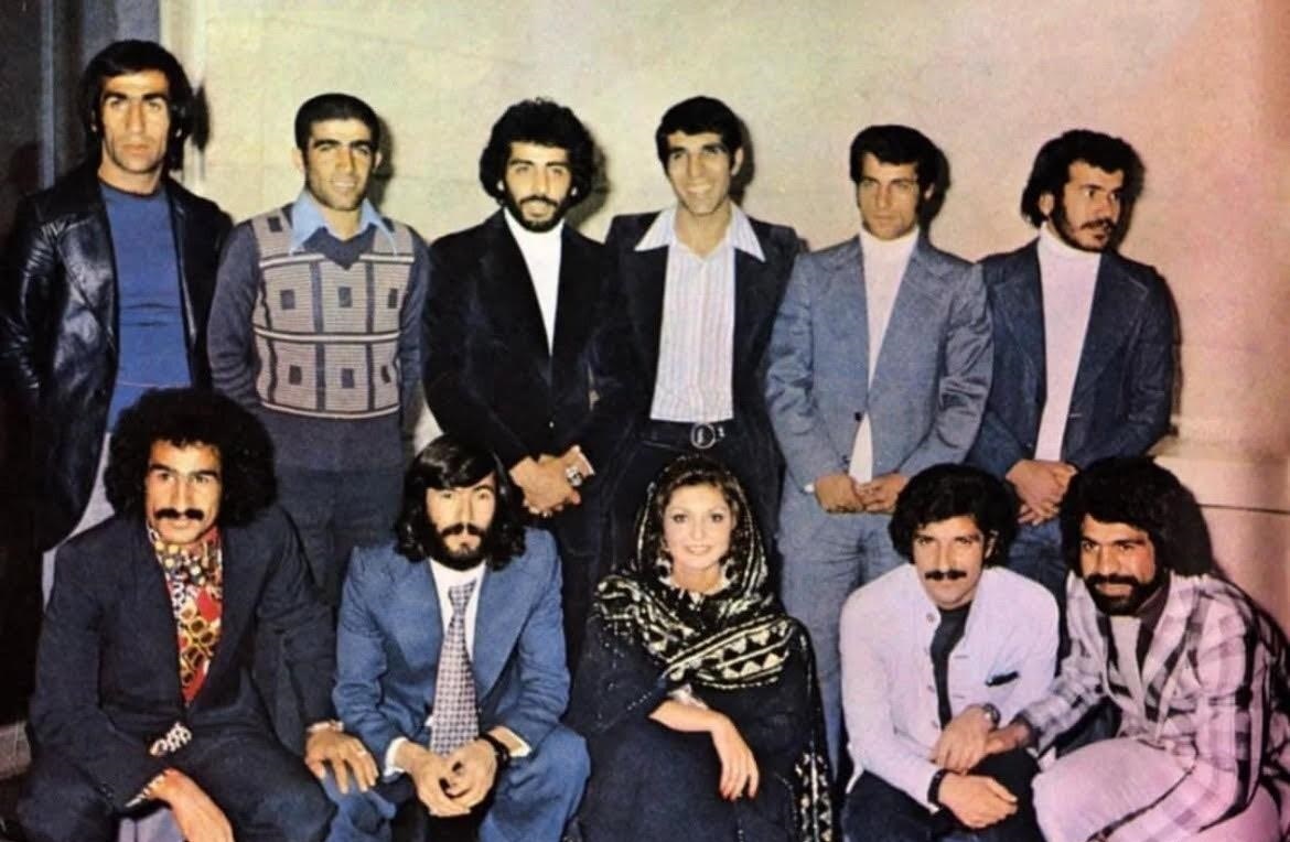 عکس/تیم ملی در کنار گوگوش