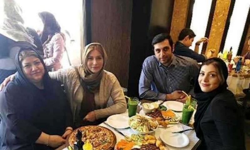 عکس/دورهمی خانوادگی فریبا نادری به همراه خانواده‌اش