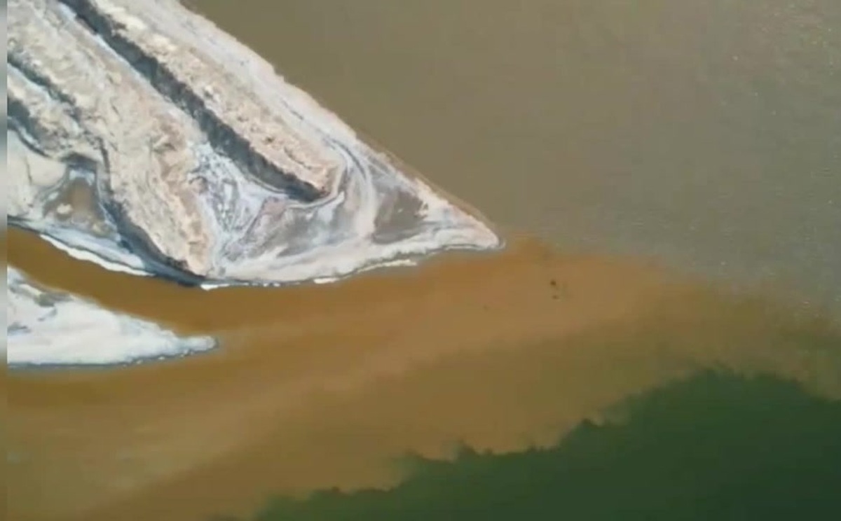 فیلم | تصاویر هوایی از لحظه اتصال ۵ رود به دریاچه ارومیه