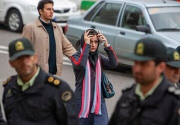 روزنامه اصولگرا: کسی که بخاطر ترس از مجازات و پلیس حجاب را رعایت می‌کند،...