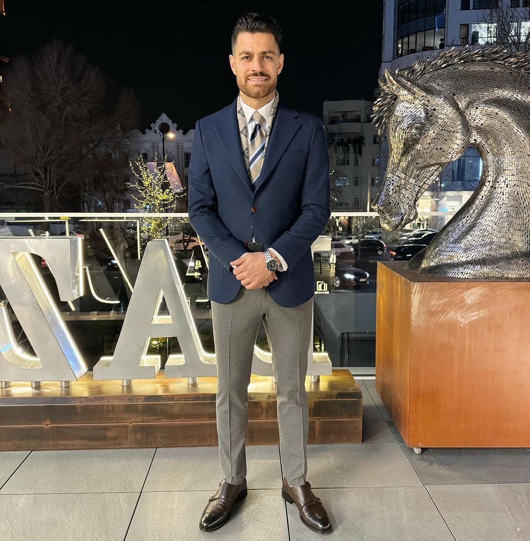 عکس| استایل ستاره پرسپولیس با کراوات، خاص‌تر شد