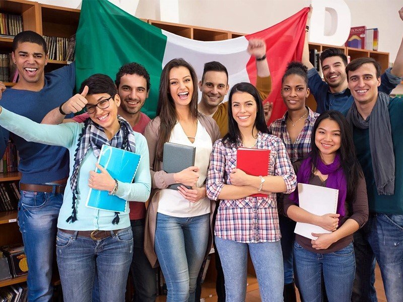 مزایای تحصیل در ایتالیا و اخذ پذیرش مزایای تحصیل در ایتالیا و اخذ پذیرش