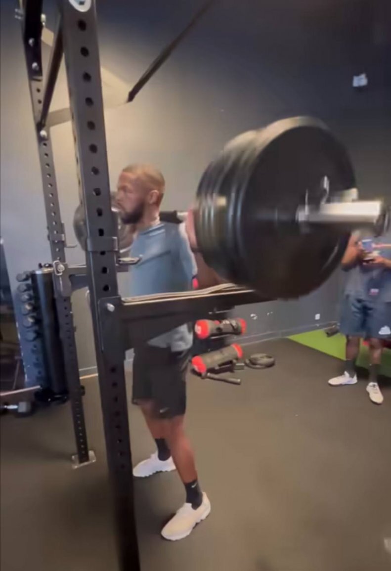 یامگا بعد از مدتها بدون چشمبند و عینک یامگا بعد از مدتها بدون چشمبند و عینک