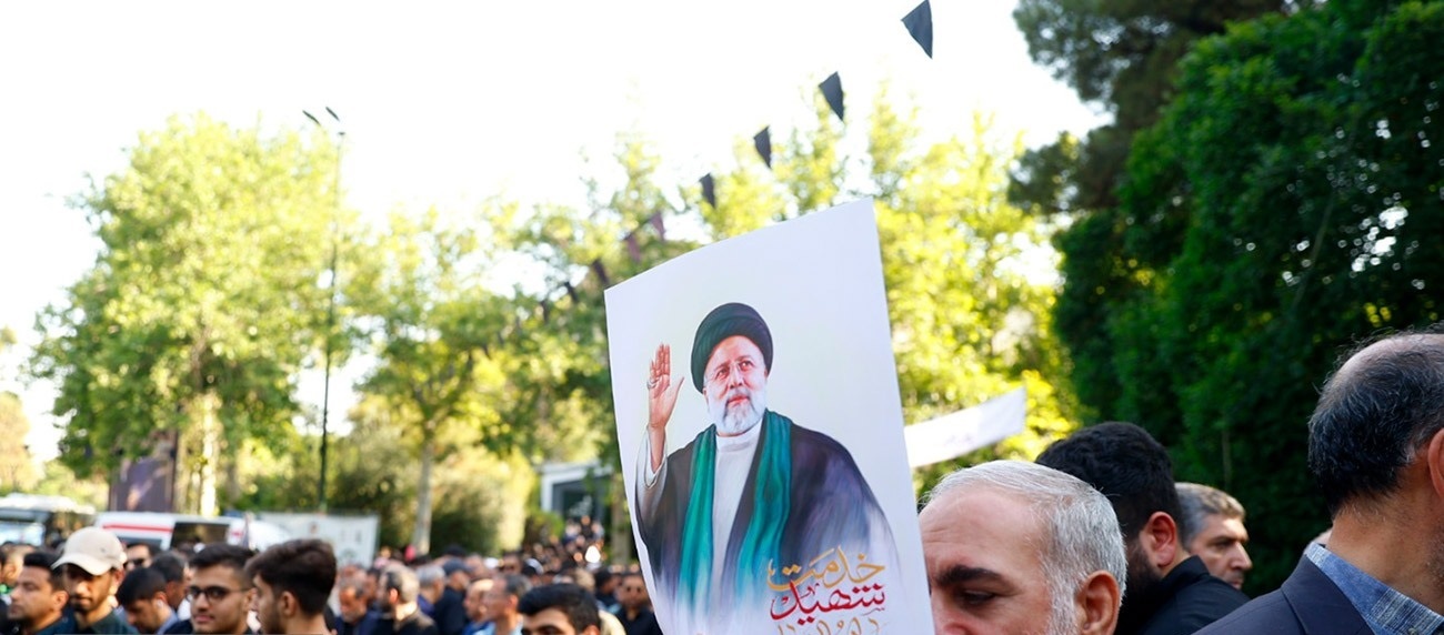 تصاویر| مراسم تشییع پیکر شهدای سقوط بالگرد رئیس جمهور در تهران