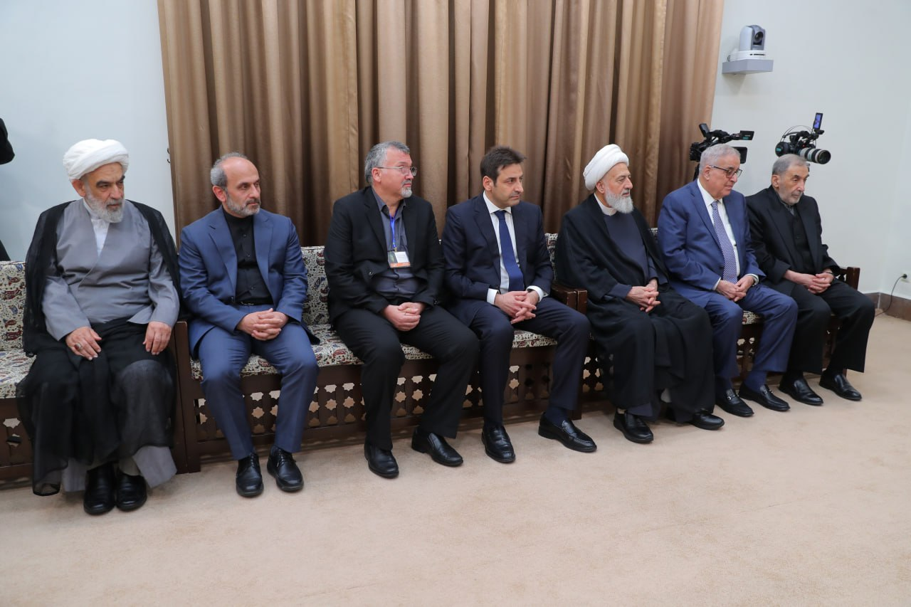 دیدار رئیس مجلس لبنان با رهبر انقلاب + عکس