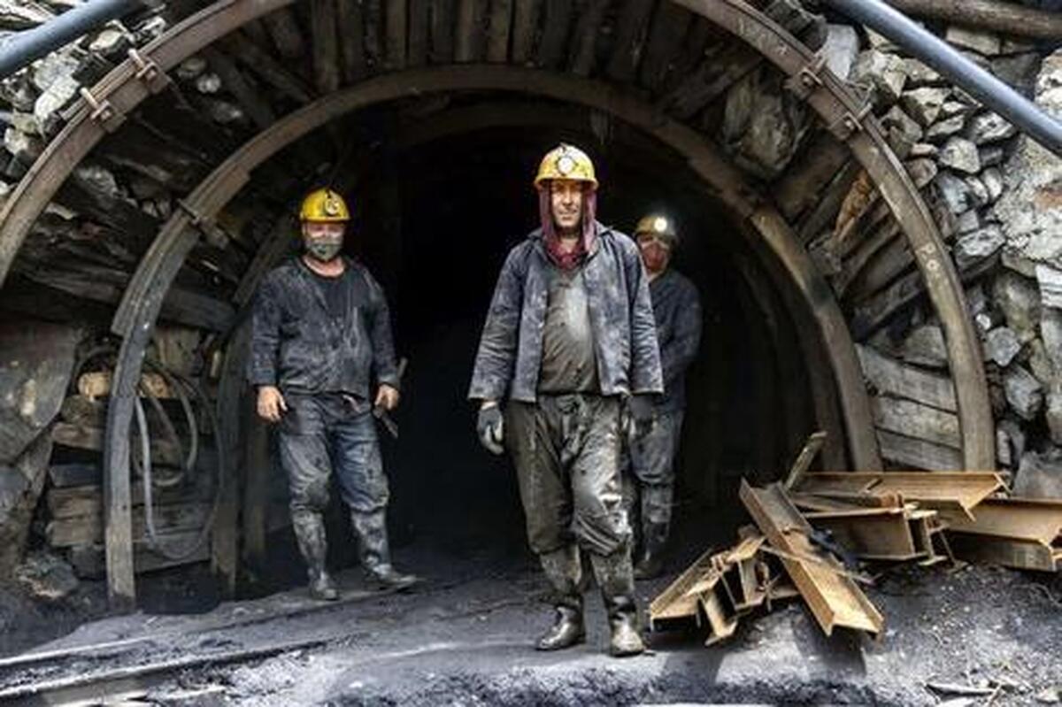 روایتی از جان باختن کارگر معدن زغال سنگ «آبنیل» کرمان