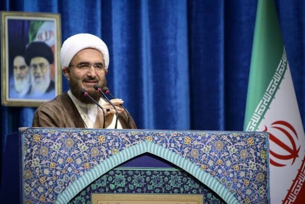 توصیه‌های انتخاباتی حاج علی اکبری در خطبه‌های نماز عید قربان