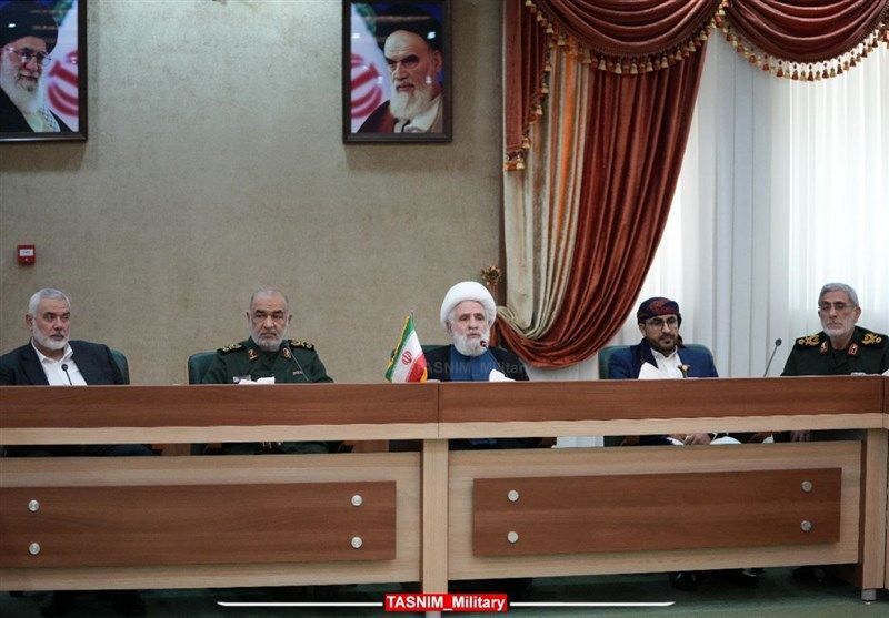 جلسه فرماندهان مقاومت و سپاه در تهران برگزار شد + عکس جلسه فرماندهان مقاومت و سپاه در تهران برگزار شد + عکس