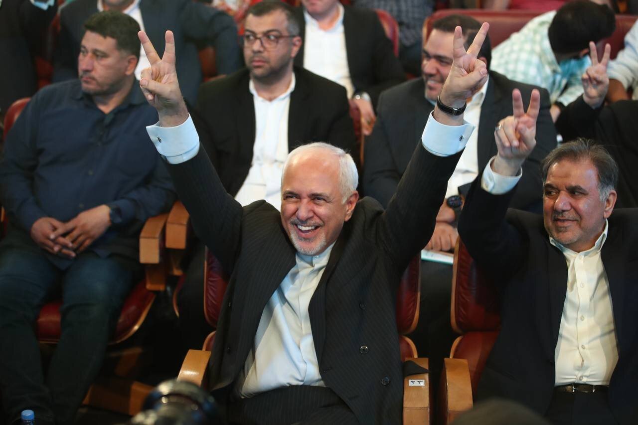 اولین تصویر از پزشکیان و ظریف بعد از میزگرد پر تنش در صداوسیما