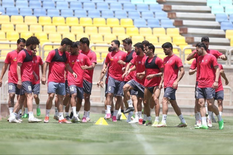 عکس| آخرین تمرین پرسپولیس پیش از سفر به قزوین