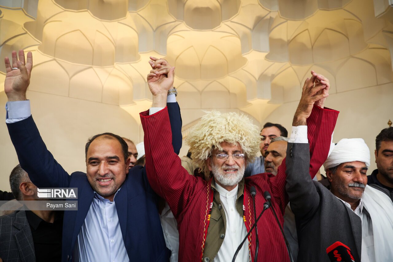 عکس| لباس جدید سعید جلیلی در سفر انتخاباتی عکس| لباس جدید سعید جلیلی در سفر انتخاباتی