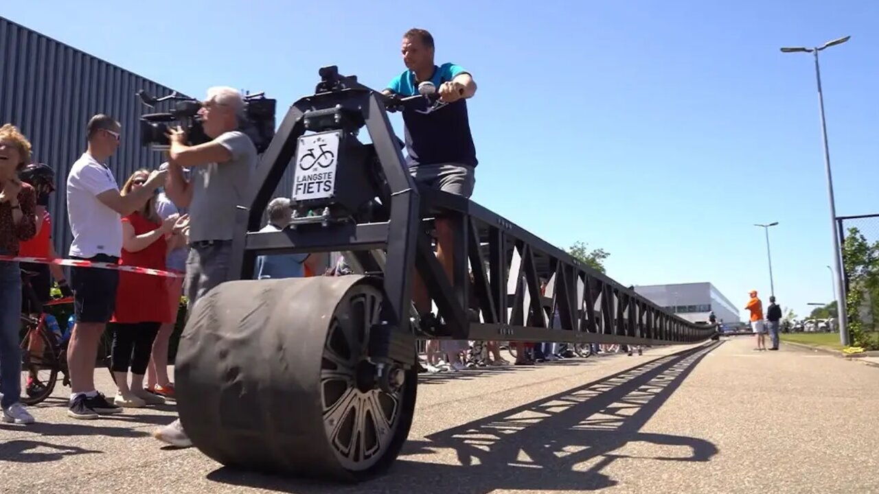 عکس| بزرگترین دوچرخه جهان