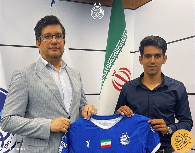 عکس| رونمایی رسمی از اولین خرید استقلال؛ ستارهای از ذوبآهن عکس| رونمایی رسمی از اولین خرید استقلال؛ ستارهای از ذوبآهن