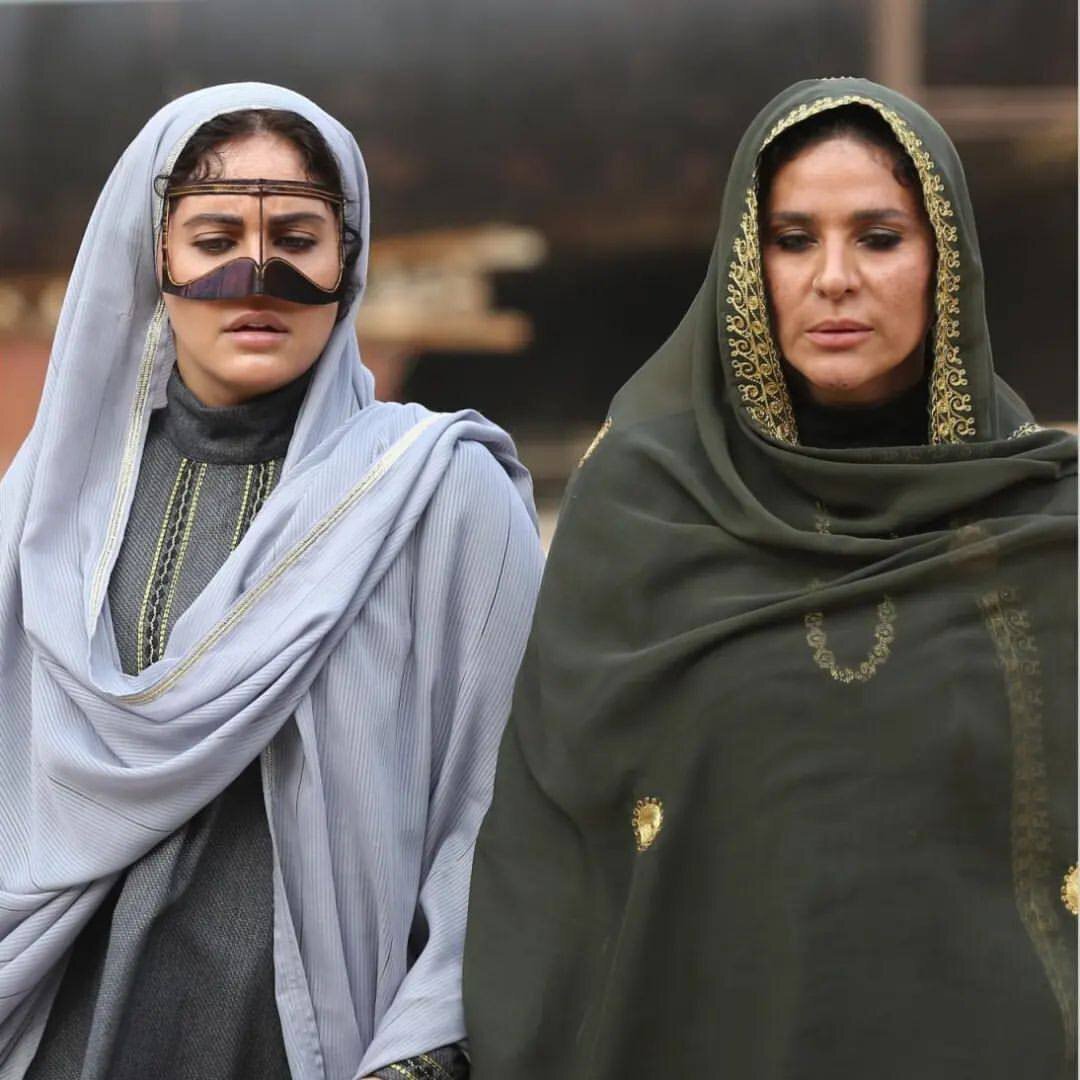 تصویری از سحر دولت شاهی و الناز شاکر دوست با لباس جنوبی تصویری از سحر دولت شاهی و الناز شاکر دوست با لباس جنوبی