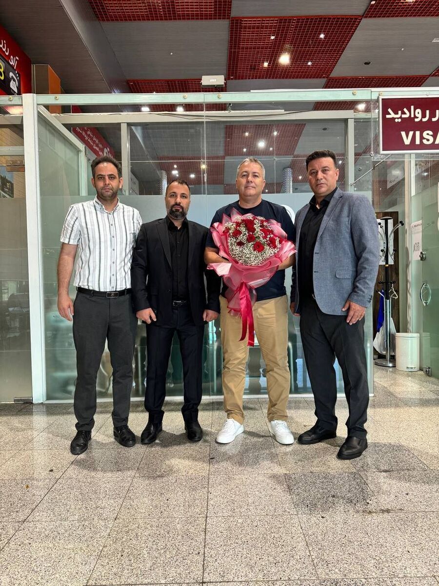 عکس| دراگان اسکوچیج؛ سرمربی جدید تراکتور وارد تبریز شد