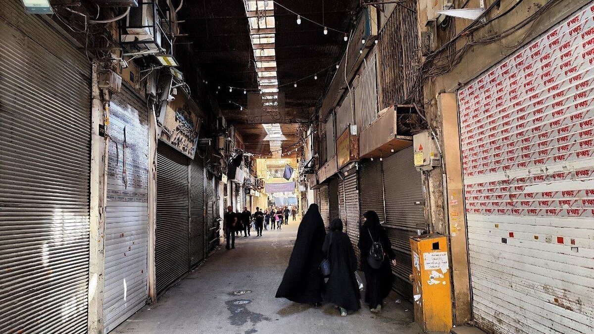 عکس| سیاه‌پوش شدن بازار تهران ظهر تاسوعای حسینی