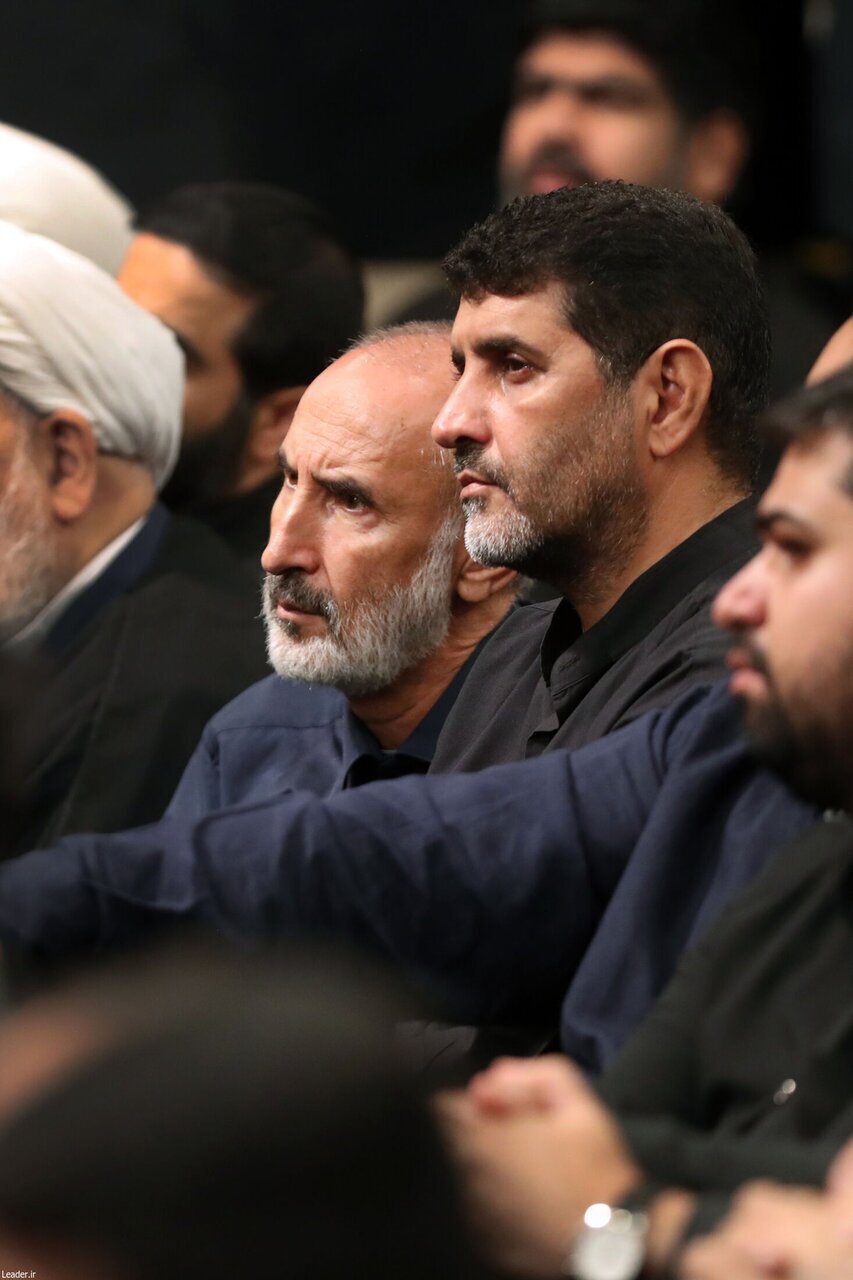 چه کسانی در صف اول مراسم بیت رهبری بودند + عکس