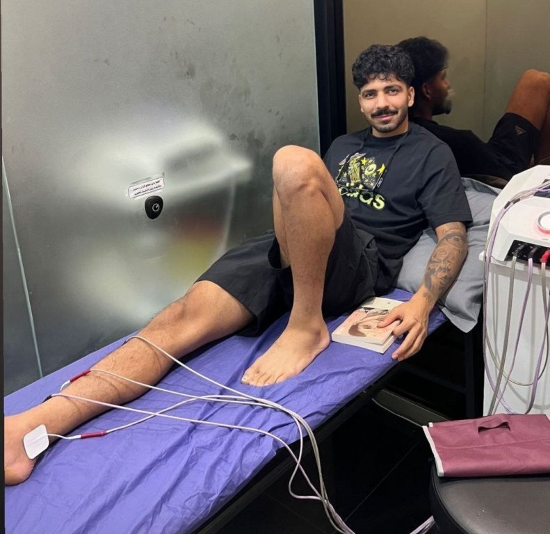 عکس| درمان بازیکن با برق فشار قوی؛ ثابت ایمانی مشغول فیزیوتراپی! عکس| درمان بازیکن با برق فشار قوی؛ ثابت ایمانی مشغول فیزیوتراپی!