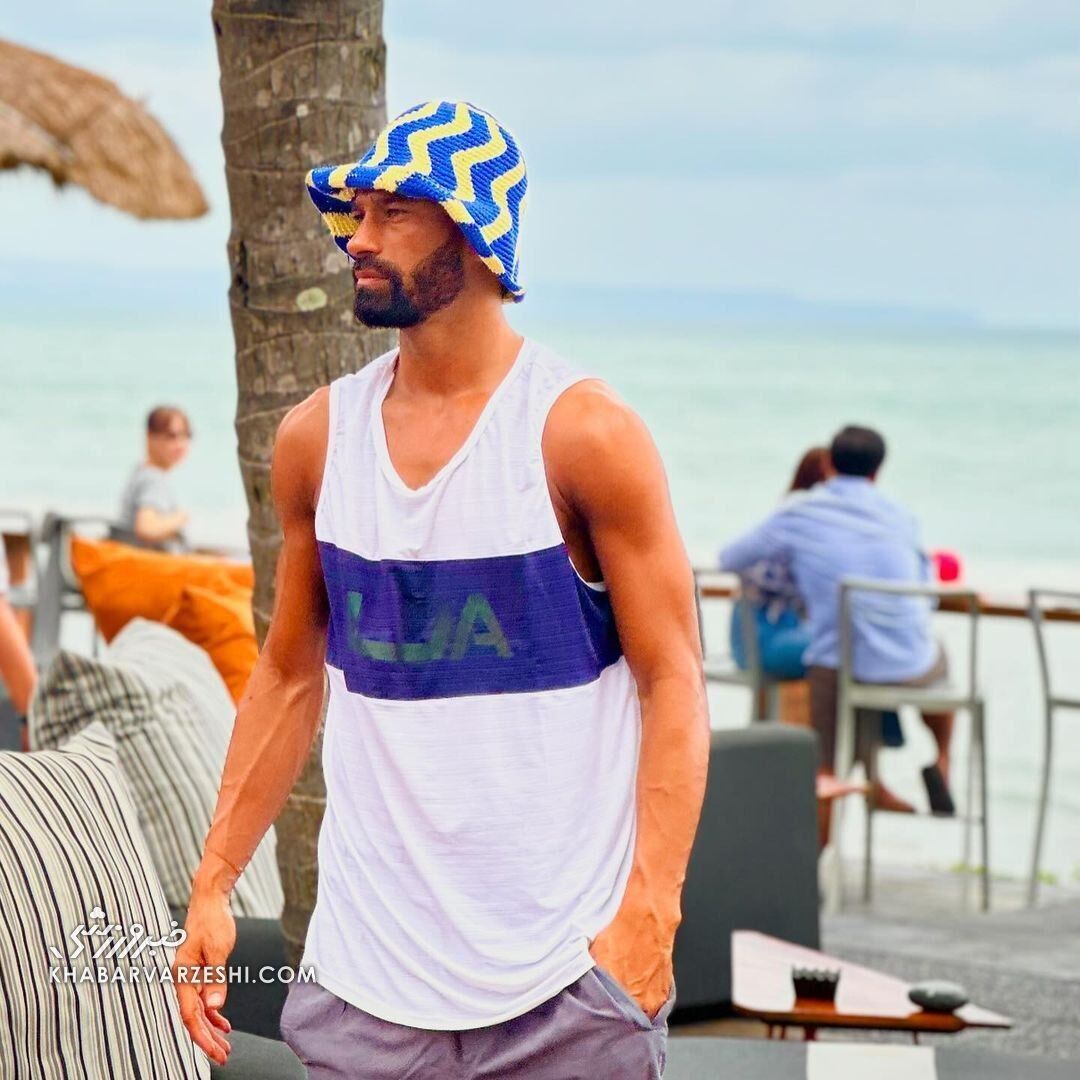 عکس| استایل خاص رامین در سواحل دریا؛ گزینه استقلال هیکلش را به رخ کشید عکس| استایل خاص رامین در سواحل دریا؛ گزینه استقلال هیکلش را به رخ کشید