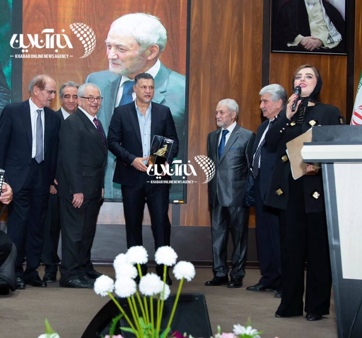 عکس| تجلیل از علی دایی در یک مراسم متفاوت