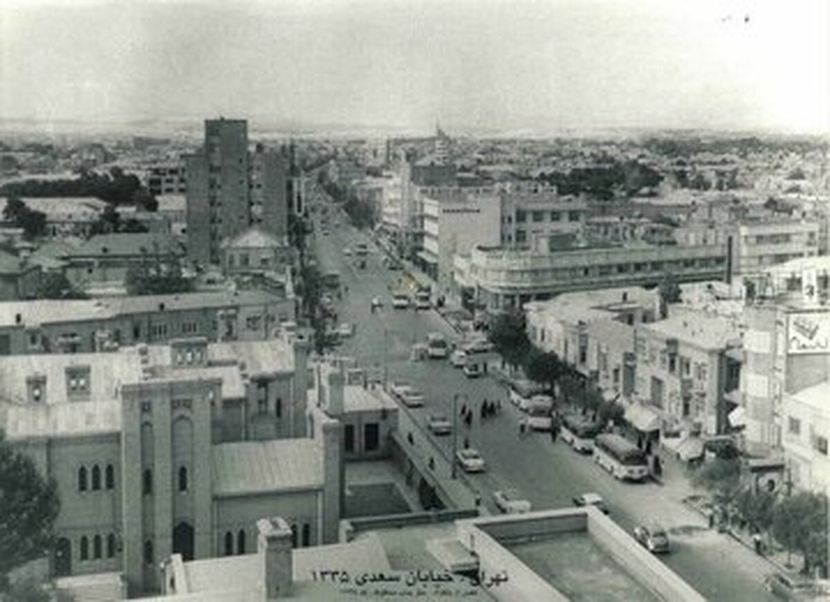 عکس| تهران قدیم؛ میدان حسن‌آباد تهران ۶۷ سال قبل
