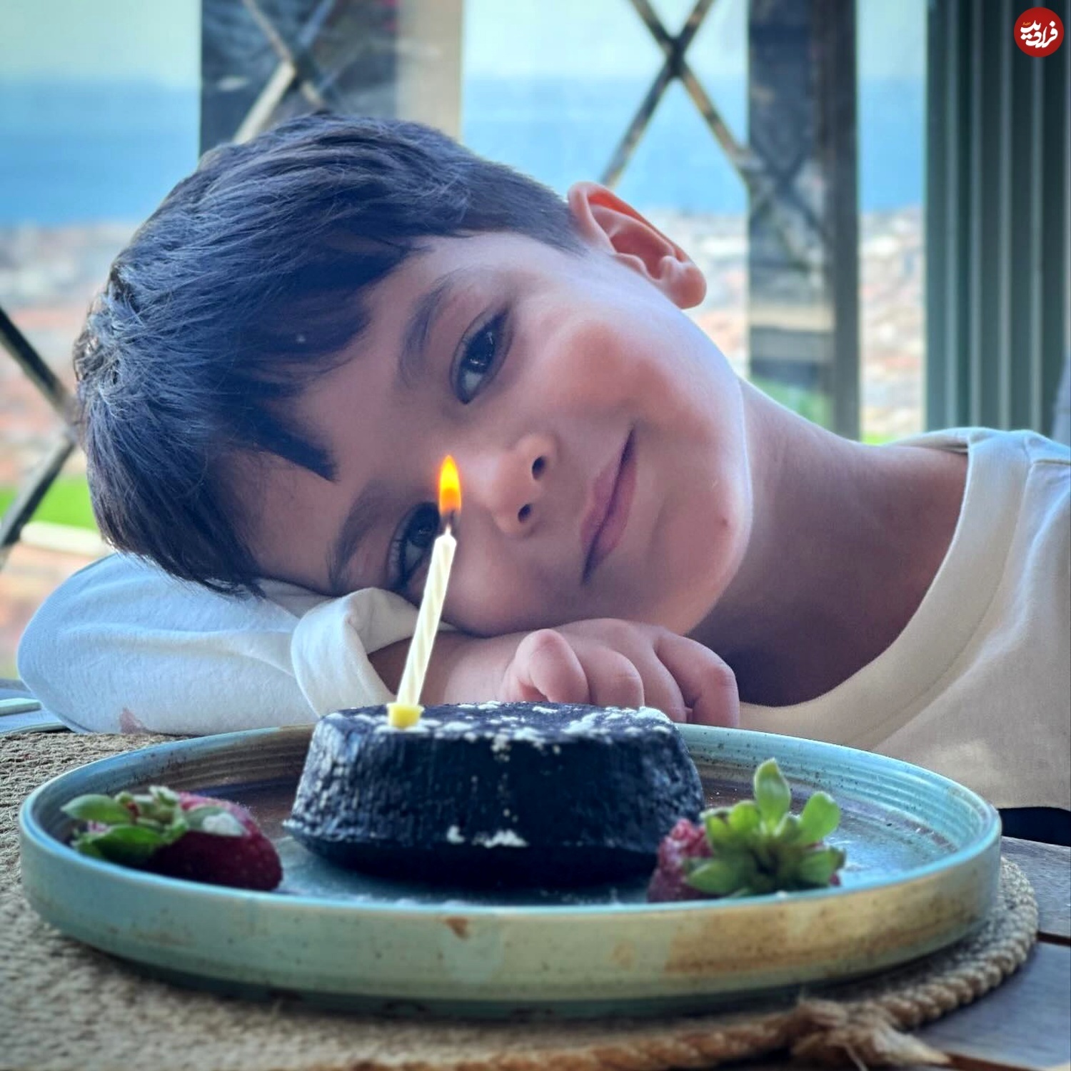 عکس| تغییر چهره «نیک» پسر احمد مهران فر «ارسطو پایتخت» در ۴ سالگی