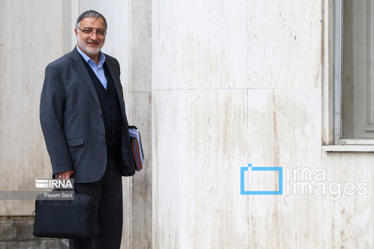 ماجرای انصراف زاکانی؛ کسی که به پزشکیان گفت نمیگذارم رئیسجمهور شوی+ فیلم ماجرای انصراف زاکانی؛ کسی که به پزشکیان گفت نمیگذارم رئیسجمهور شوی+ فیلم