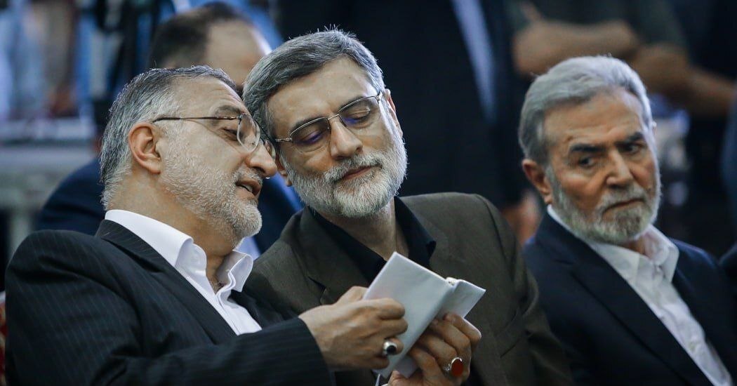 درگوشی‌های دو «پوششی» در مراسم چهلم رئیسی+ عکس