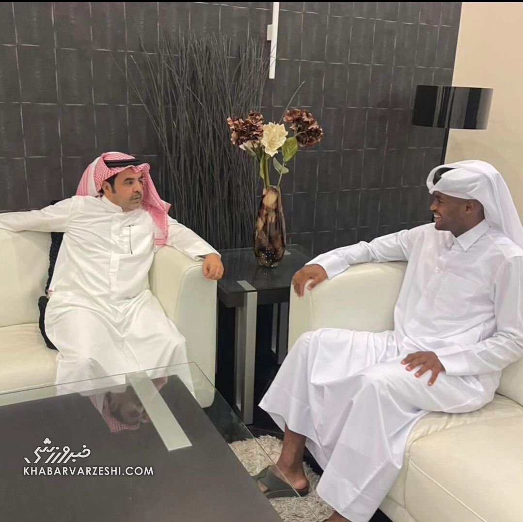 عکس| جلسه ستاره پرسپولیس با مدیران تیم السد قطر عکس| جلسه ستاره پرسپولیس با مدیران تیم السد قطر