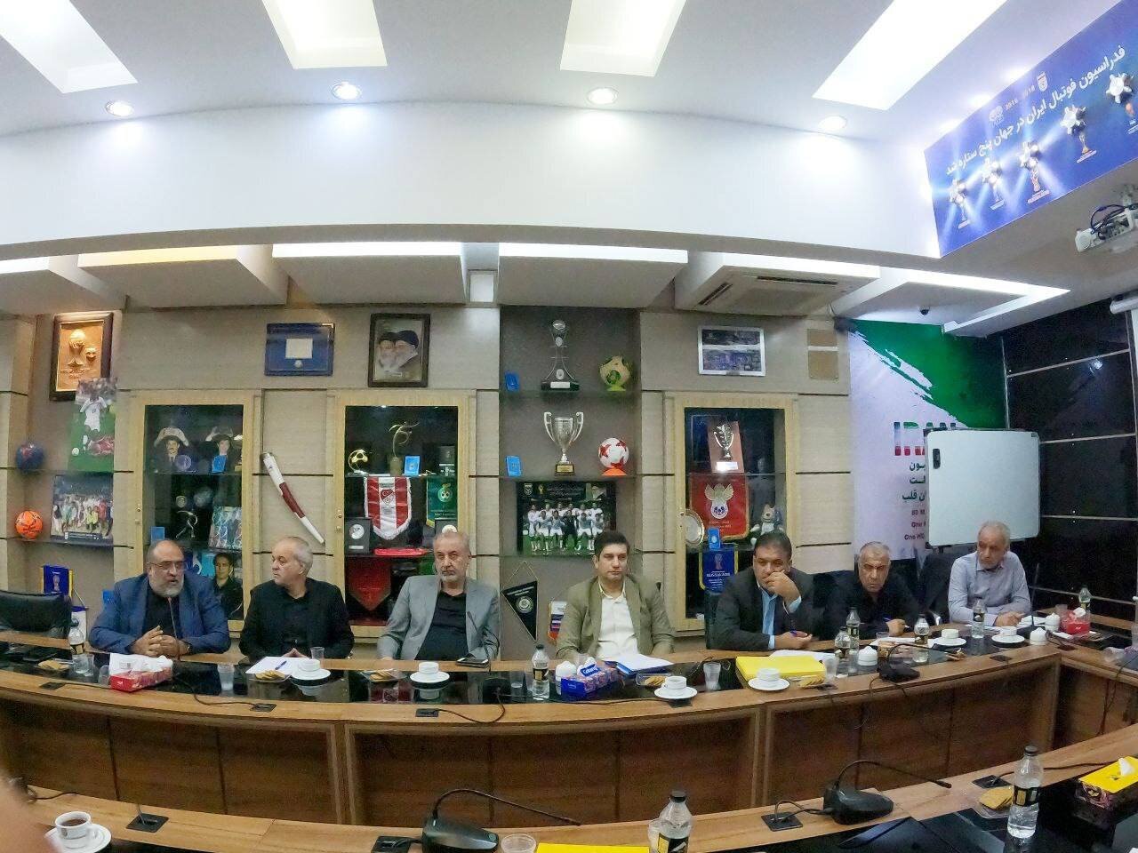 عکس| مدیران پرسپولیس و استقلال؛ پس از درگیری در فوتبال برتر کنار هم دیده شدند! عکس| مدیران پرسپولیس و استقلال؛ پس از درگیری در فوتبال برتر کنار هم دیده شدند!