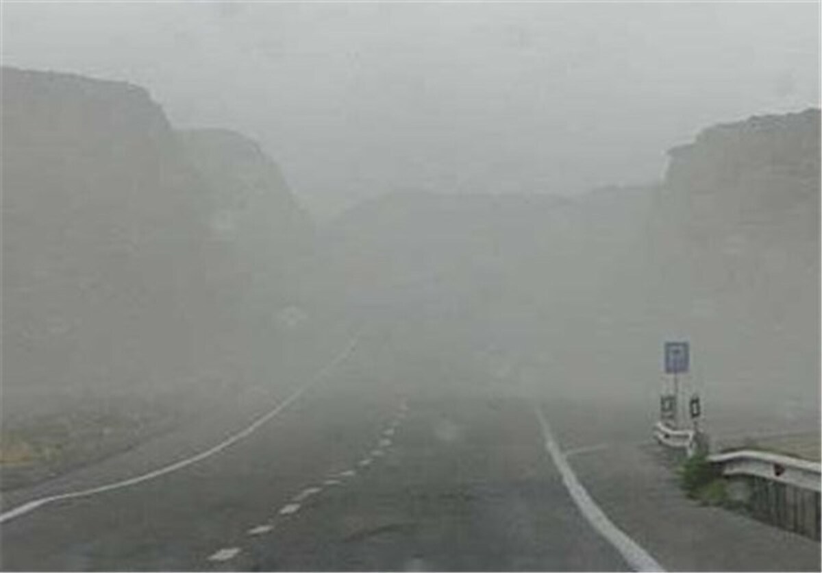 ترافیک سنگین در جاده چالوس / گردوخاک در جاده‌های ۵ استان