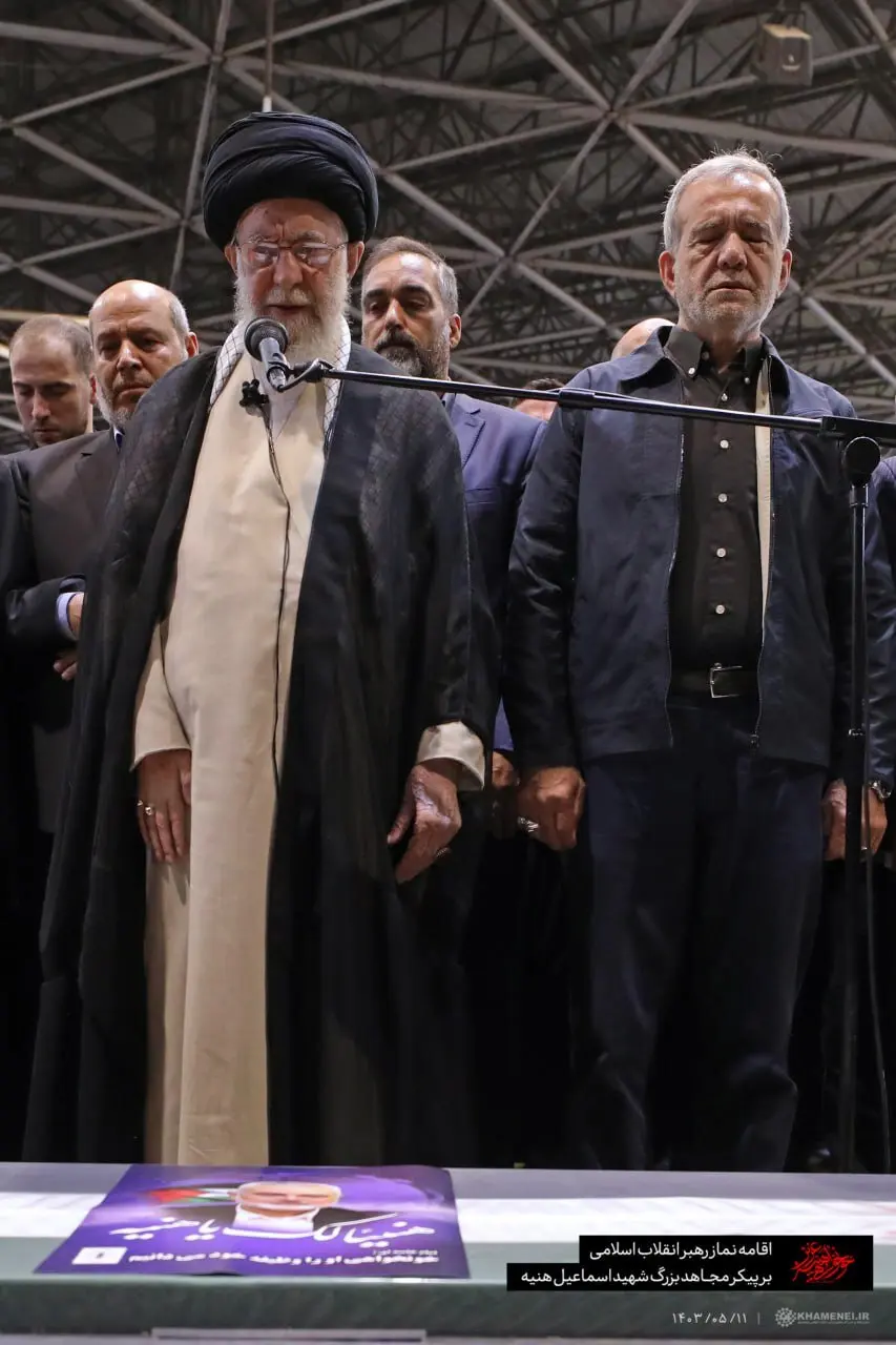 عکس | اشک های مسعود پزشکیان بر پیکر اسماعیل هنیه