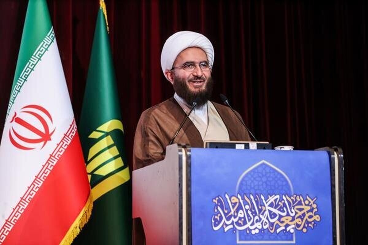 امام جمعه تهران: دولت پزشکیان از ویژگی‌های شهید رئیسی استفاده کند و پای عهد خود بماند